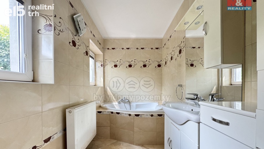 Pronájem rodinné domy, 65 m² - Velešín