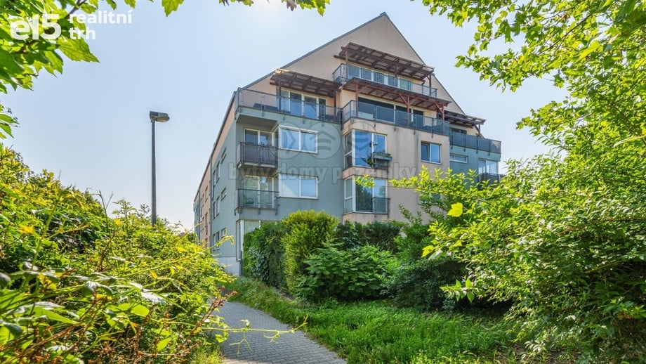 Prodej byty 2+kk, 37 m² - Praha - Kbely