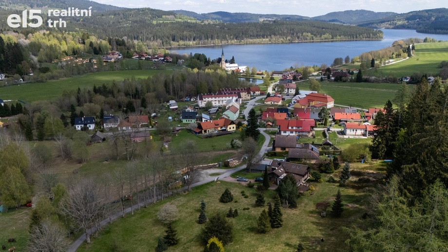 Prodej stavebního pozemku 2 273 m², Přední Výtoň