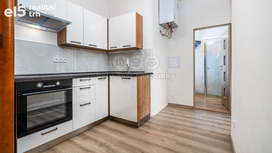 Pronájem byty 2+1, 60 m² - Praha - Strašnice