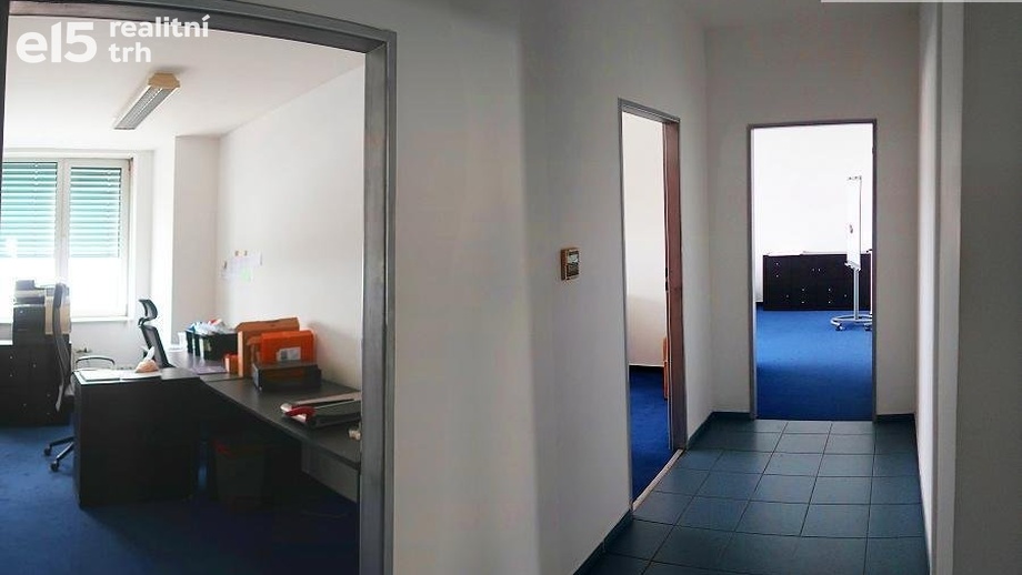 Pronájem kanceláře, 320 m² - Praha