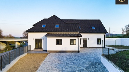 Prodej vícegeneračního domu 360 m², Chyňava