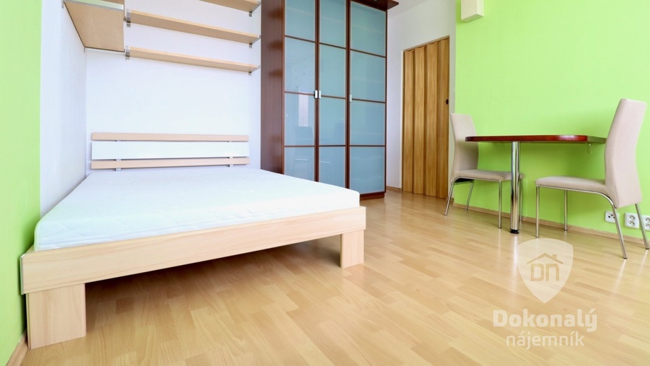 Pronájem byty 1+1, 27 m² - Praha - Střížkov