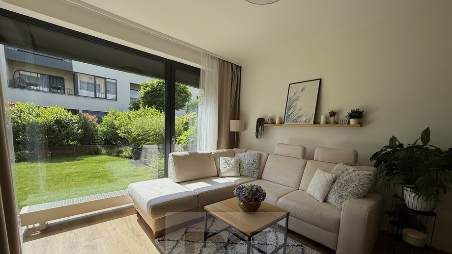 Pronájem byty 2+kk, 59 m² - Praha - Modřany
