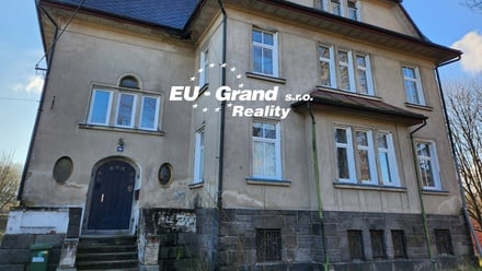 Prodej rodinného domu 800 m², Velký Šenov