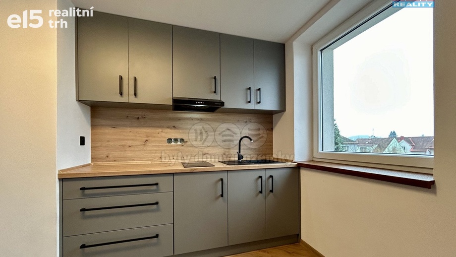 Pronájem byty 1+kk, 24 m² - Klatovy - Luby