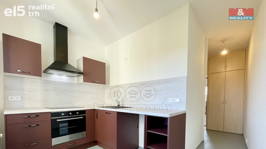 Pronájem byty 2+1, 52 m² - Sokolov