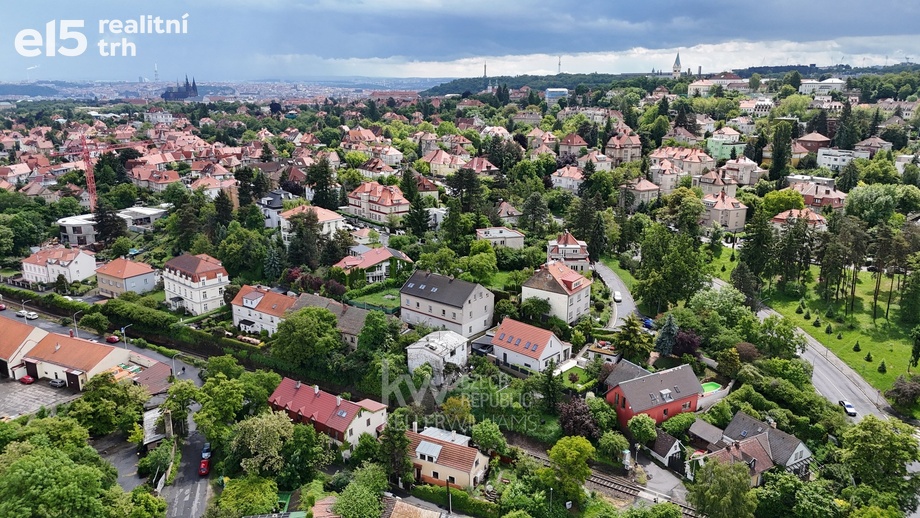 Prodej činžovní domy, 1 000 m² - Praha