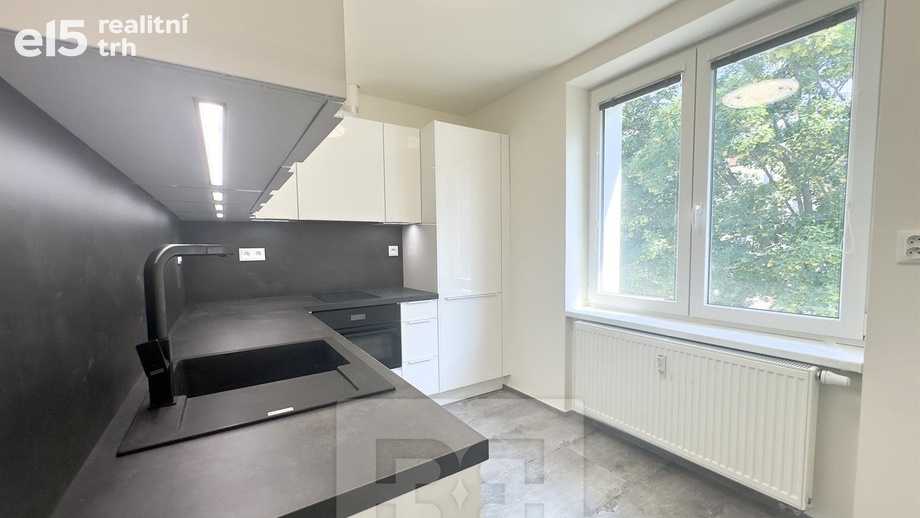 Pronájem byty 1+1, 39 m² - Praha - Nusle