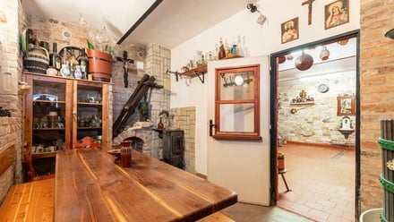 Prodej vinného sklepa 76 m², Březí