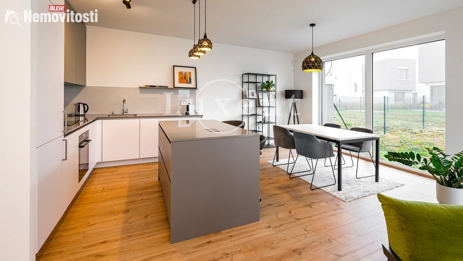 Prodej rodinného domu 174 m², Chýně