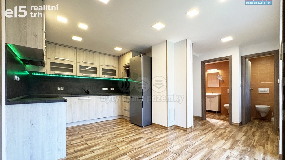 Prodej rodinné domy, 120 m² - Karlovy Vary - Stará Role