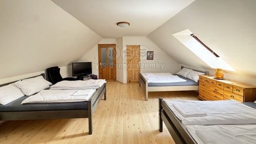 Prodej rodinného domu 363 m², Horní Stropnice - Staré Hutě