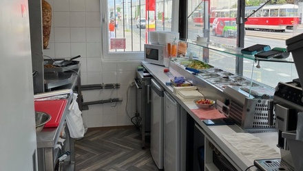 Prodej obchodního prostoru 10 m², Praha 10