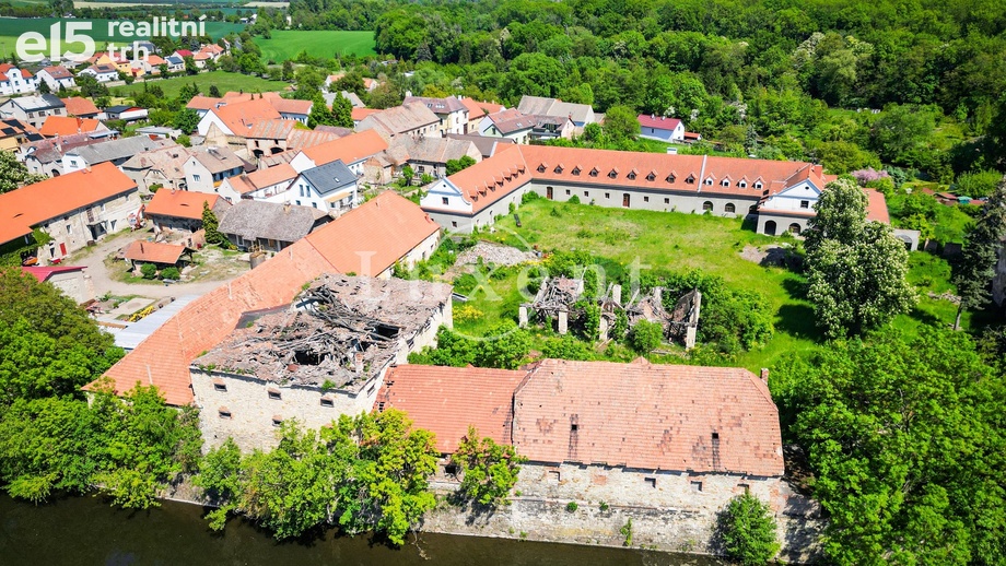 Prodej ostatní komerční nemovitosti, 5 100 m² - Vršovice