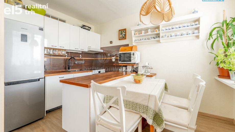 Prodej byty 3+1, 52 m² - Praha - Střížkov