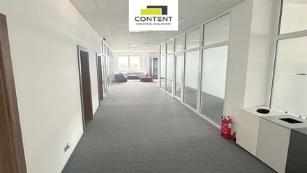 Pronájem kanceláře 258 m², Praha