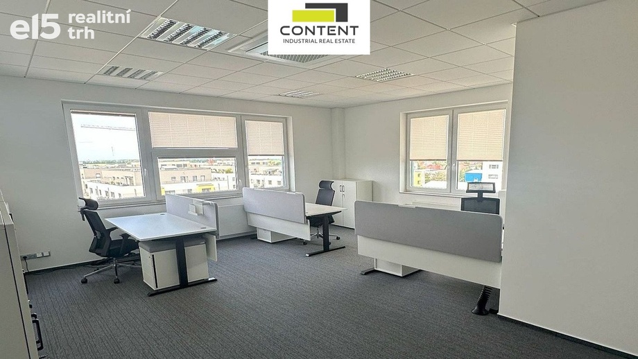 Pronájem kanceláře 258 m², Praha