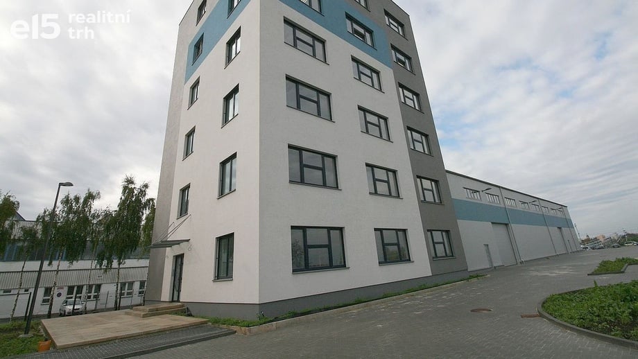 Pronájem kanceláře 258 m², Praha