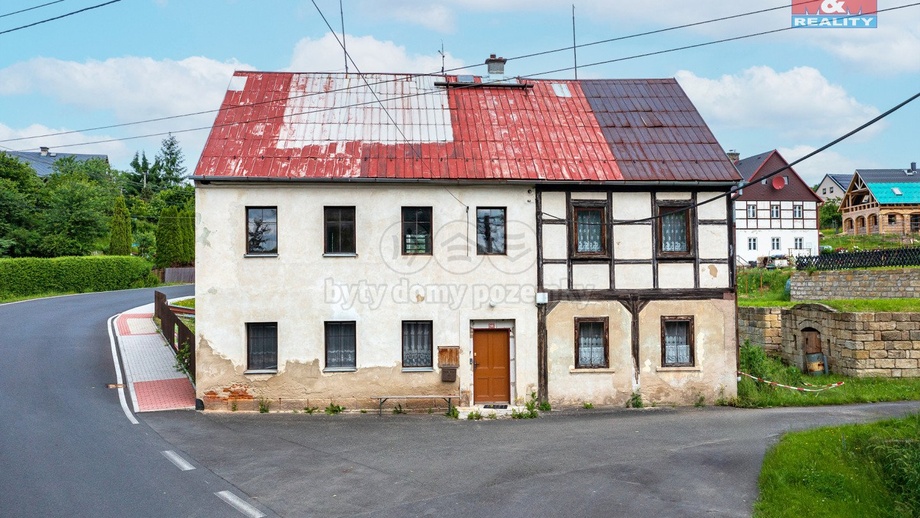 Prodej rodinného domu 268 m², Janov