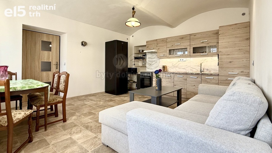 Pronájem byty 3+kk, 67 m² - Zvoleněves