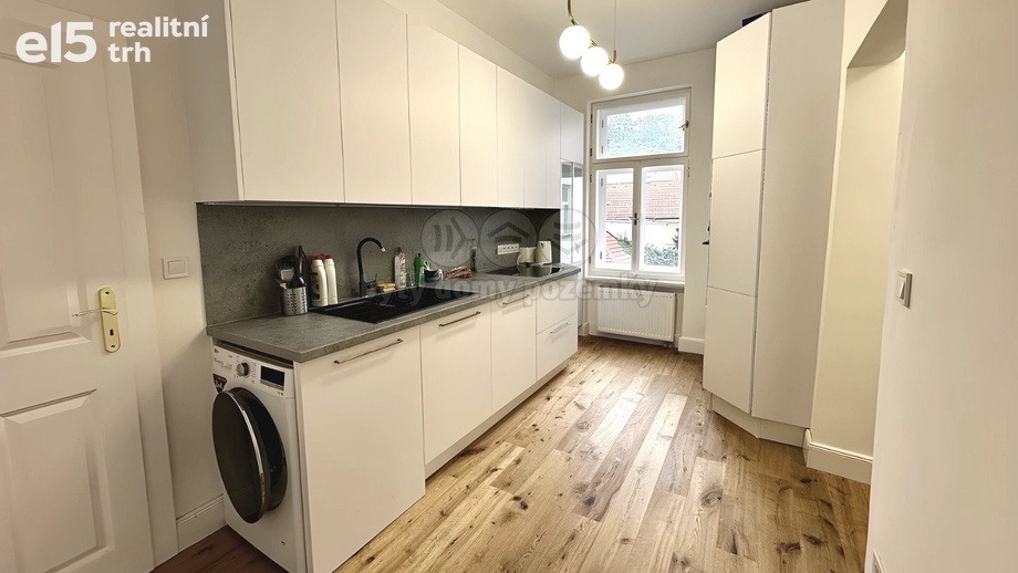 Pronájem byty 2+1, 52 m² - Praha