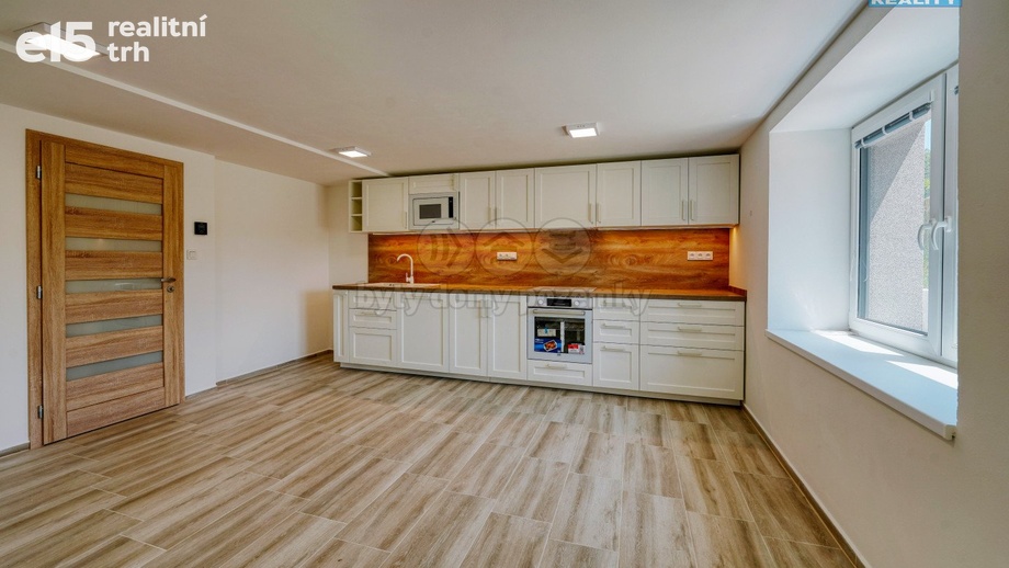 Pronájem byty 2+1, 65 m² - Hořovice