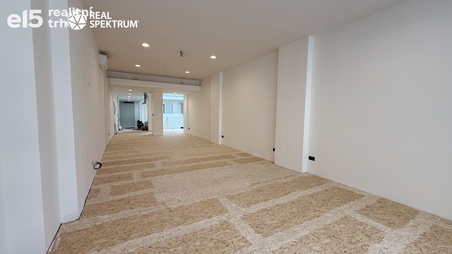 Pronájem kanceláře, 325 m² - Brno-město