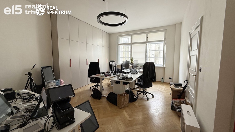 Pronájem kanceláře, 269 m² - Brno-město