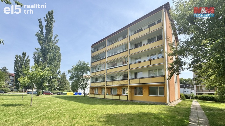 Pronájem byty 2+kk, 41 m² - Slaný