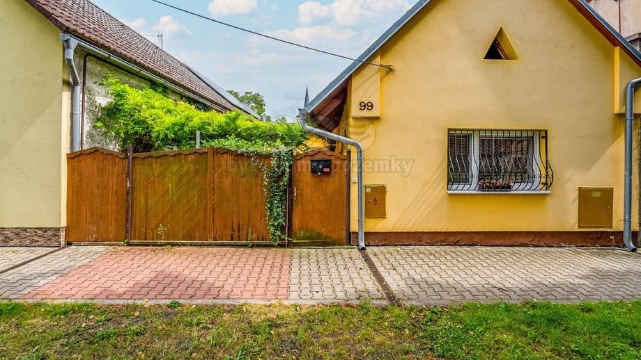 Prodej rodinného domu 103 m², Městec Králové