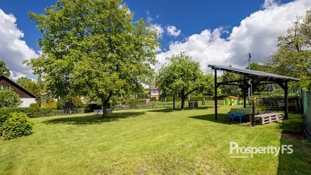 Prodej stavebního pozemku 1 280 m², Cvikov