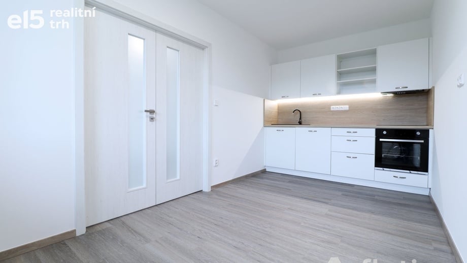 Prodej byty 3+1, 69 m² - Praha - Střížkov