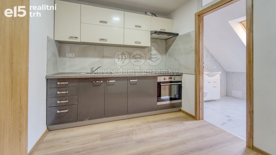 Pronájem byty 3+kk, 35 m² - Plzeň - Doubravka