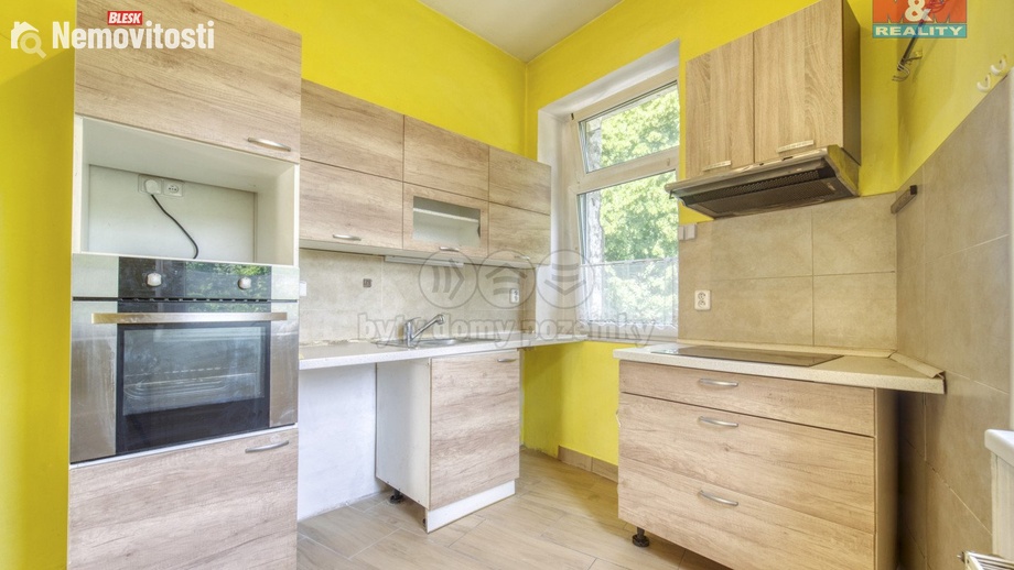Prodej bytu 2+1 53 m², Karlovy Vary - Drahovice