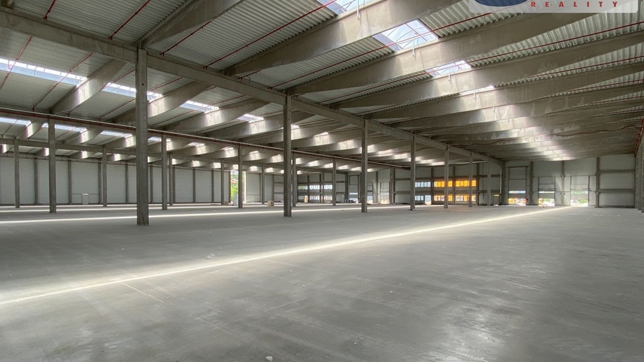 Pronájem výrobního prostoru 4 000 m², Valašské Meziříčí - Krásno nad Bečvou