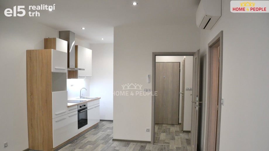 Pronájem byty 2+kk, 45 m² - Město Touškov