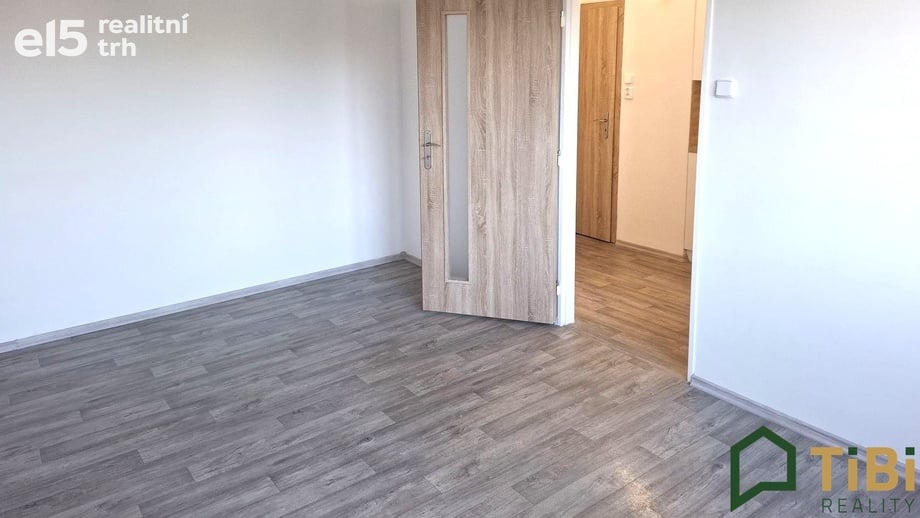 Pronájem byty 2+kk, 31 m² - Hodonín