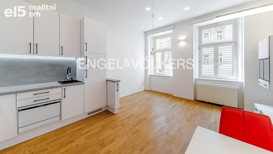 Pronájem byty 2+kk, 42 m² - Praha - Smíchov