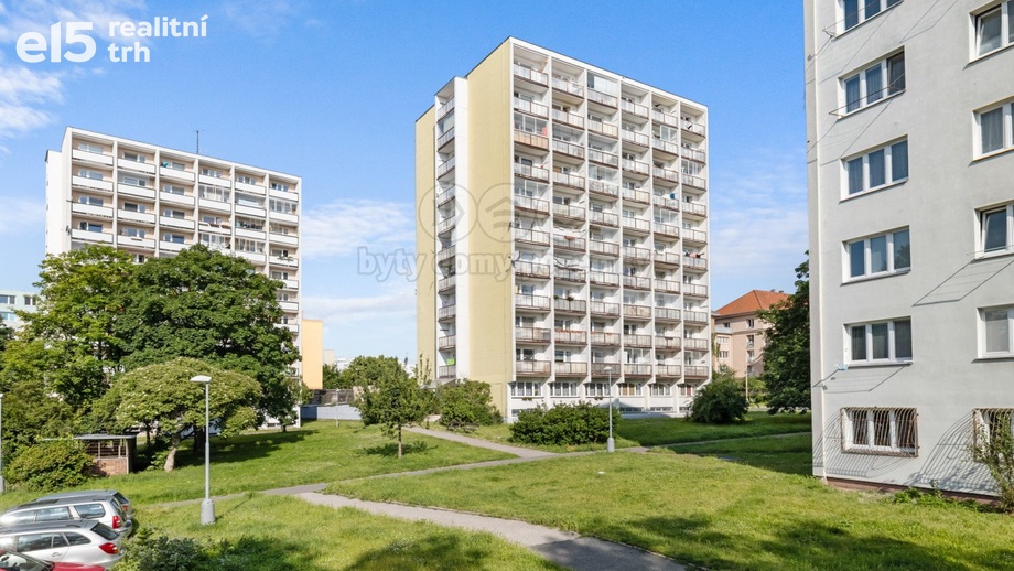 Prodej byty 1+kk, 27 m² - Kladno - Kročehlavy