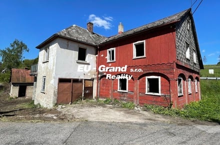 Prodej rodinného domu 318 m², Dolní Podluží