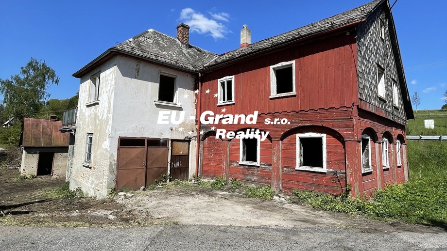 Prodej rodinného domu 318 m², Dolní Podluží