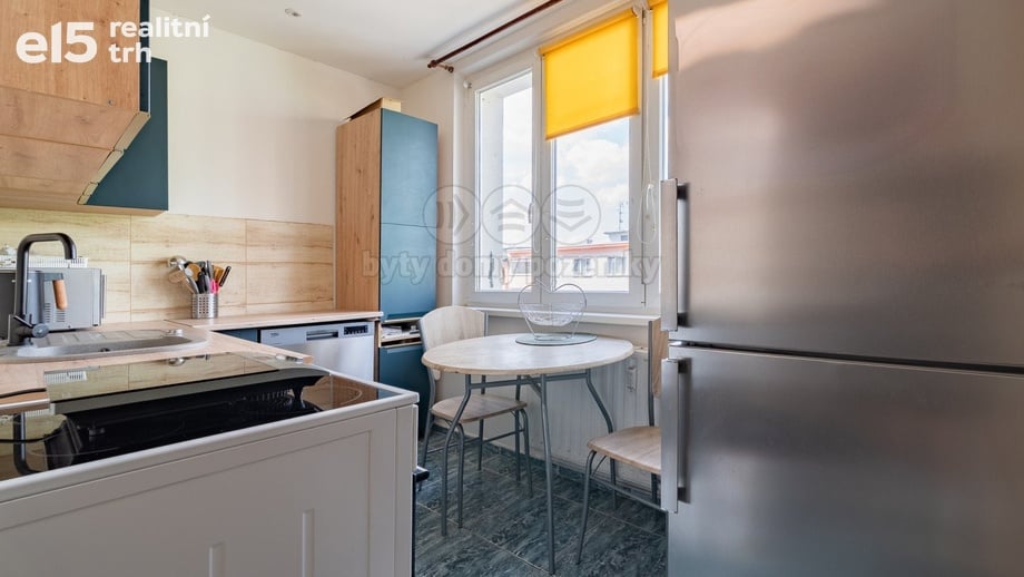 Prodej byty 2+1, 60 m² - Sokolov