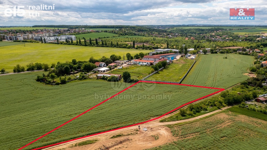 Prodej pole 10 682 m², Únětice