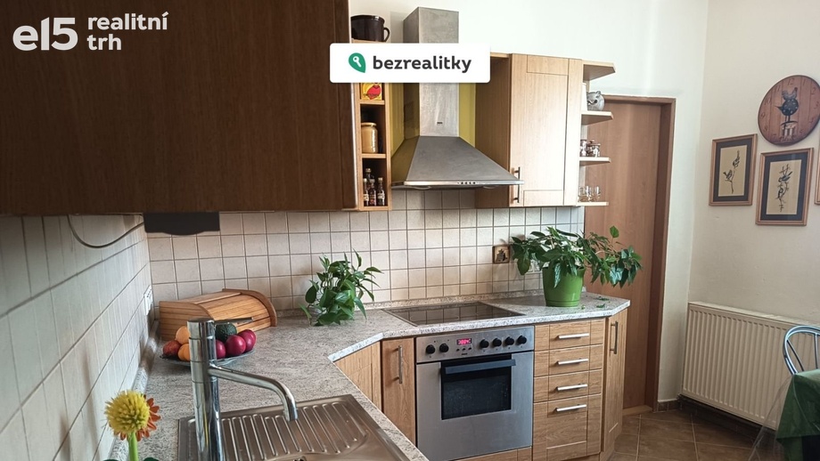 Prodej byty 2+1, 60 m² - Praha - Strašnice