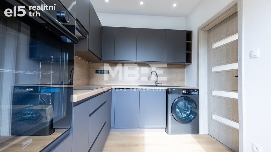 Pronájem byty 2+1, 44 m² - Orlová - Lutyně