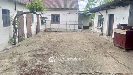 Prodej rodinného domu 100 m², Vrbovec - Hnízdo