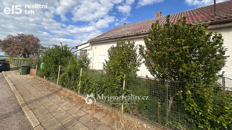 Prodej rodinného domu 100 m², Vrbovec - Hnízdo