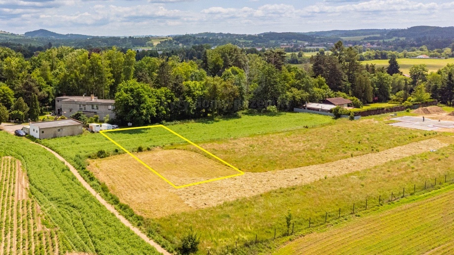 Prodej stavebního pozemku 1 130 m², Nespeky
