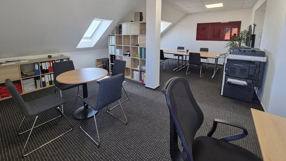 Pronájem kanceláře, 60 m² - Praha - Břevnov